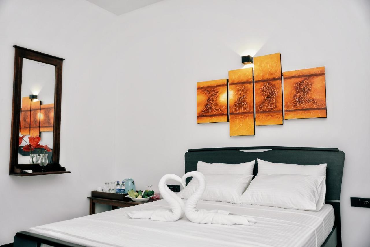 Hotel Aurum Boutique Negombo Esterno foto