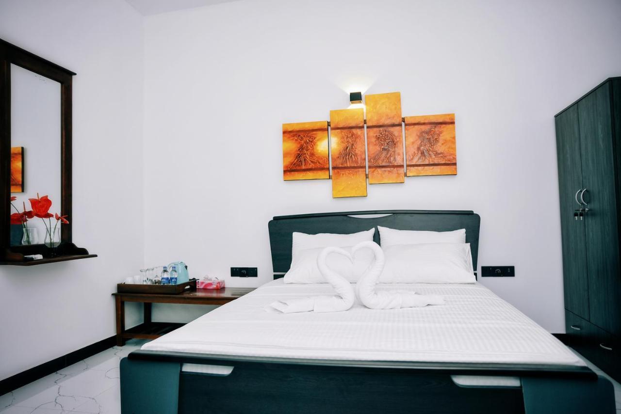 Hotel Aurum Boutique Negombo Esterno foto