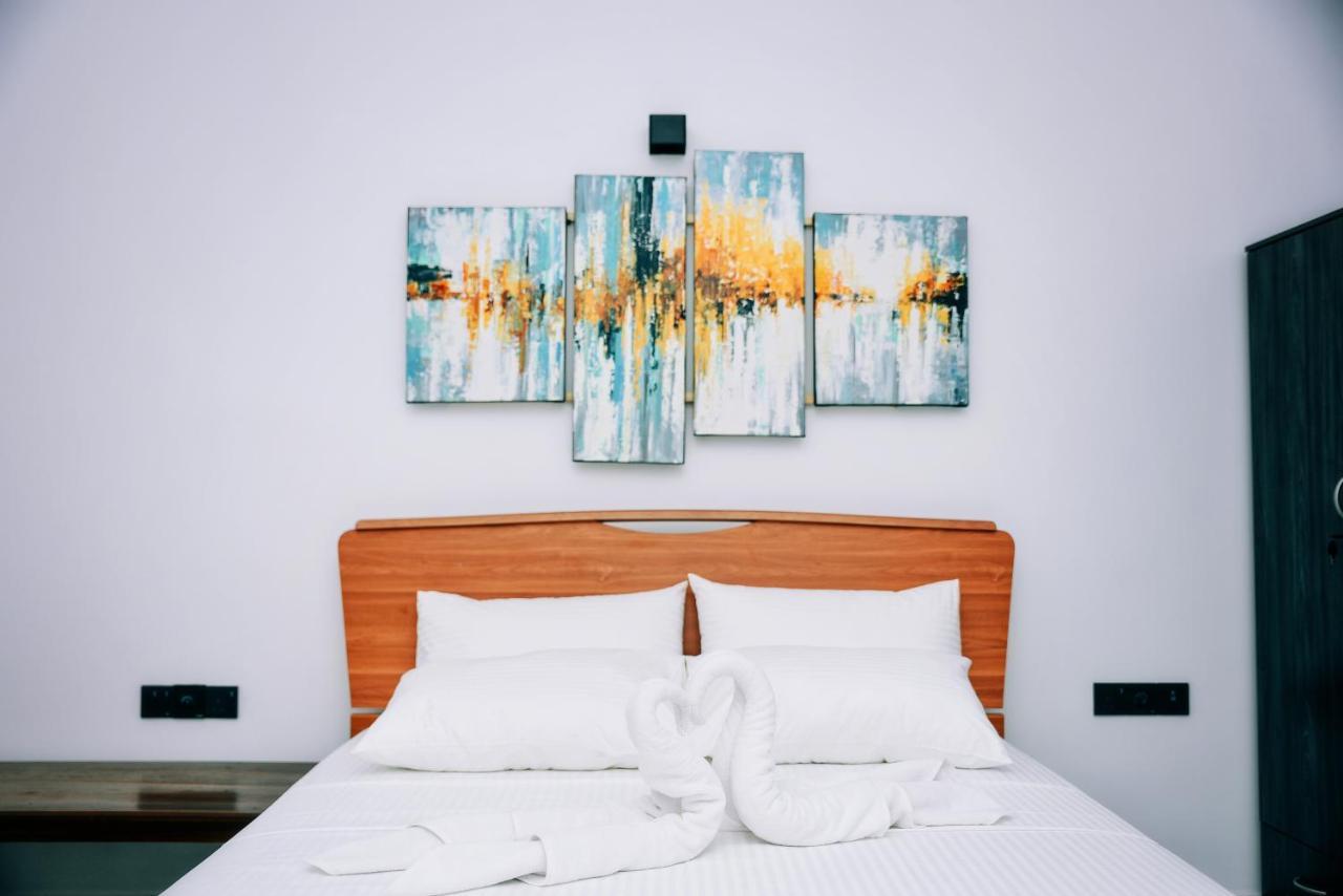 Hotel Aurum Boutique Negombo Esterno foto