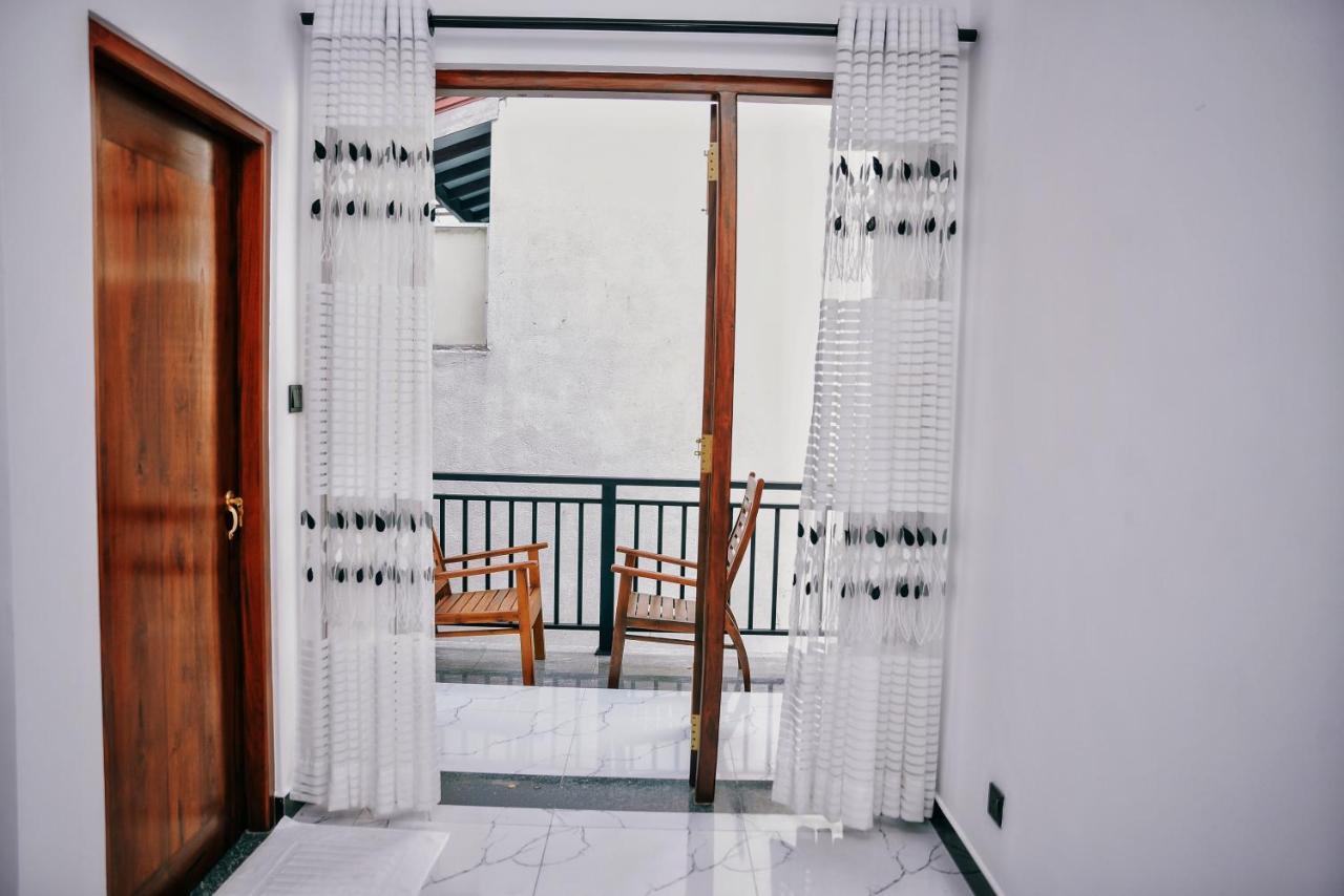 Hotel Aurum Boutique Negombo Esterno foto