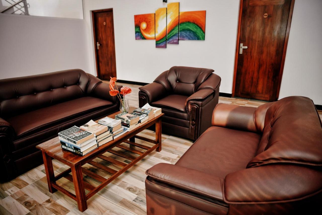 Hotel Aurum Boutique Negombo Esterno foto