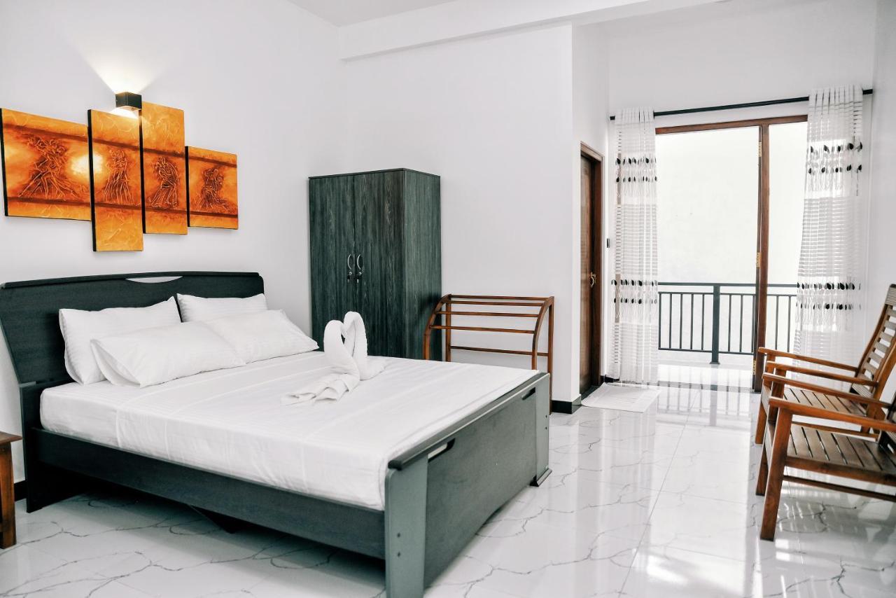 Hotel Aurum Boutique Negombo Esterno foto