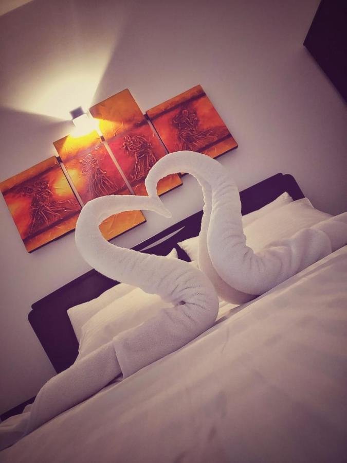 Hotel Aurum Boutique Negombo Esterno foto